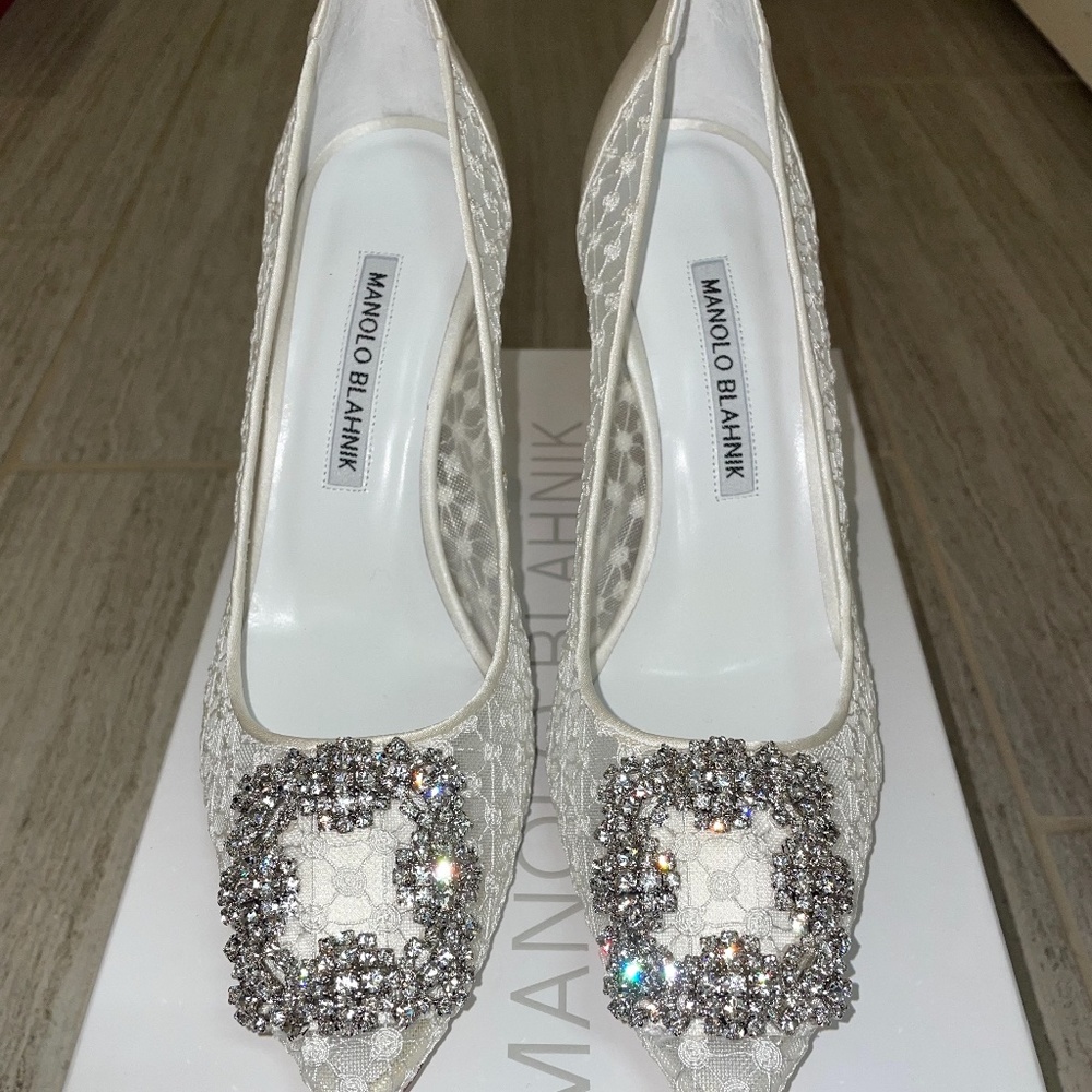 Manolo Blahnik Hangisi Heels